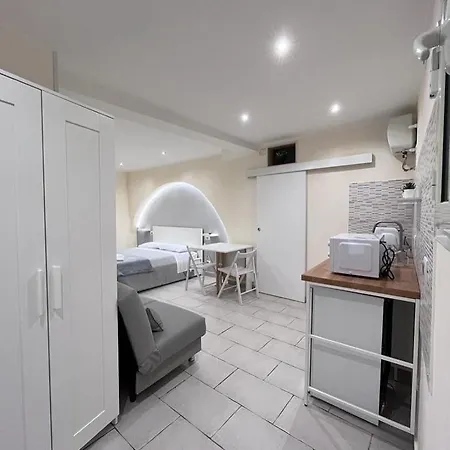 Al Rifugio Di Rosmy Apartament Bari